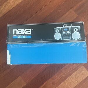 Naxa NPB-426 Portable Boombox